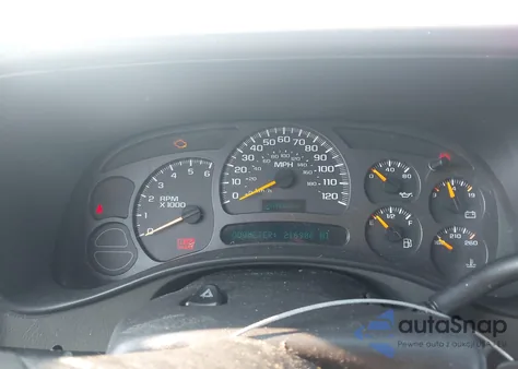 2003 Chevrolet Suburban K1500 z USA, uszkodzony, nr VIN 3GNFK16Z83G336017